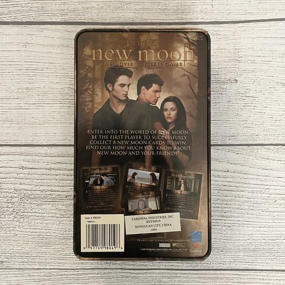 Twilight Saga New Moon The Movie Card Game NWOT - Picture 4 of 4